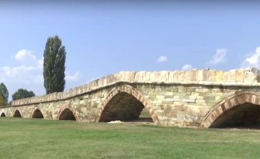 Ura e vjetër e gurit në Vushtrri, monumenti që daton nga shekulli II-të (Video)