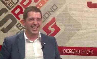 Gjuriq “harron” se ishte në një emision televiziv – derisa flet për Kosovën, shpërthen në të qeshura (Video)