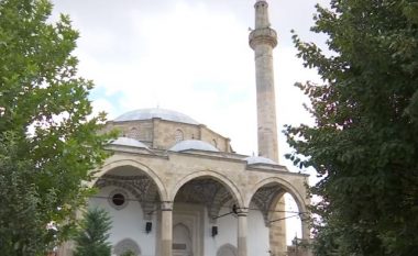 Historia e “Xhamisë së Mbretit” në kryeqytet – vizitohet edhe nga turistët e huaj (Video)
