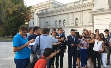 Zaev: Qytetarët do të vendosin për të ardhmen e tyre në referendum (Video)