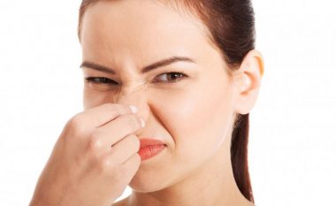 Çfarë i shkakton puçrrat e dhembshme dhe ethet në hundë dhe si t’i eliminoni