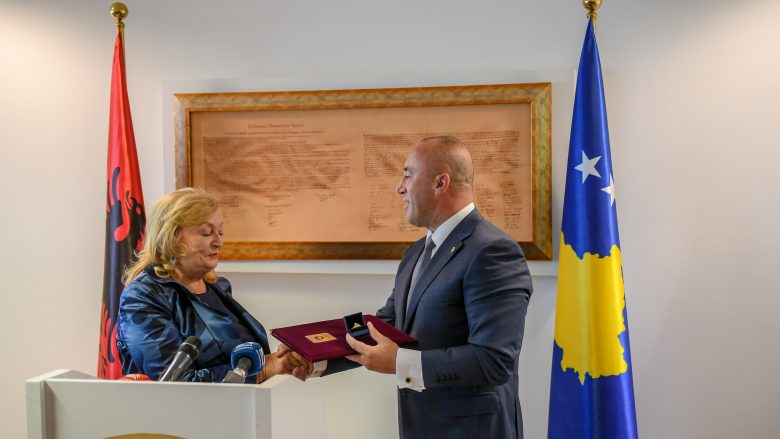 Haradinaj: Helena dhe Ismail Kadare na kanë ndihmuar neve të jemi ata që jemi sot