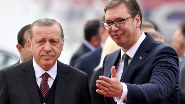 Vuçiq dhe Erdogan bisedojnë në telefon për Kosovën