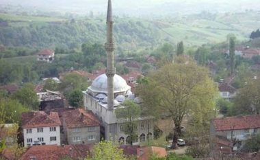 Imami zbuloi se besimtarët myslimanë në një xhami në Turqi, falën namazin në drejtim të gabuar për 37 vite