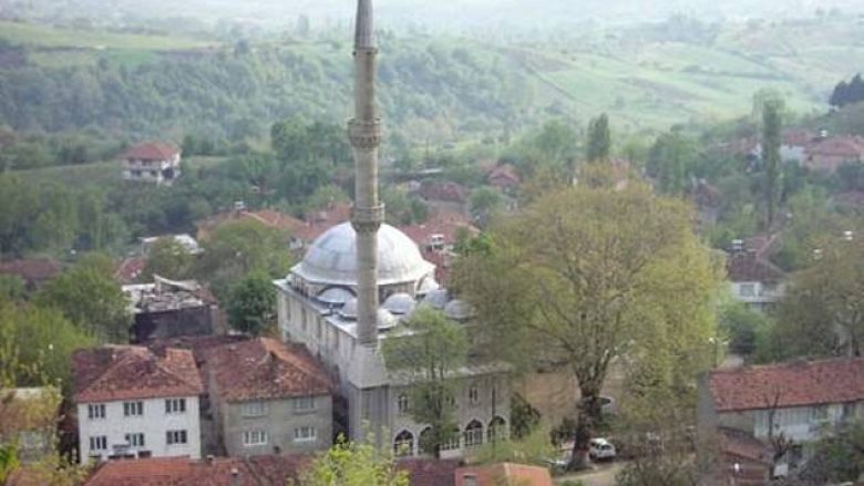Imami zbuloi se besimtarët myslimanë në një xhami në Turqi, falën namazin në drejtim të gabuar për 37 vite