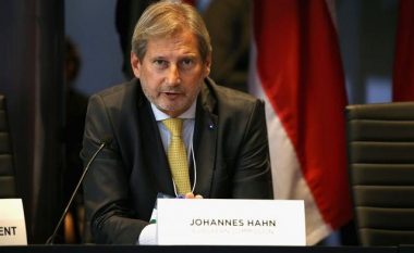 Hahn: Kosova nuk është kushti i vetëm i Serbisë për anëtarësim në BE