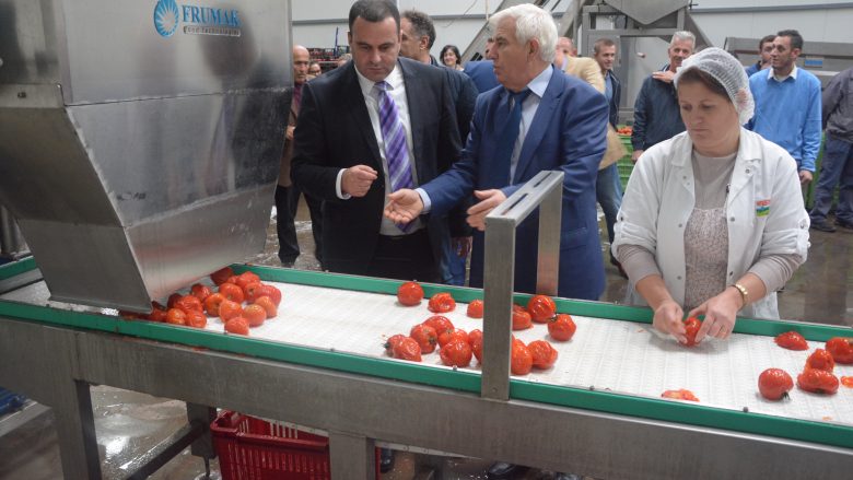 Zëvendësministri Krasniqi: MBPZHR mbështet agrobizneset për instalimin e teknologjisë moderne në përpunimin e produkteve