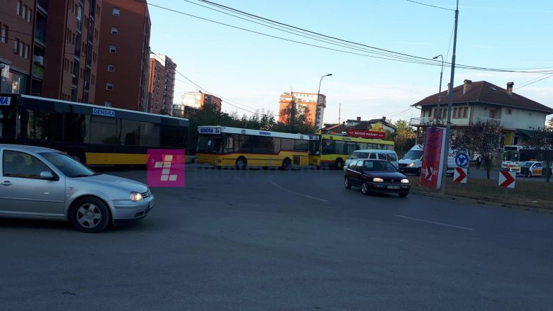 Linja 3 bllokon qarkullimin e autobusëve (Foto)