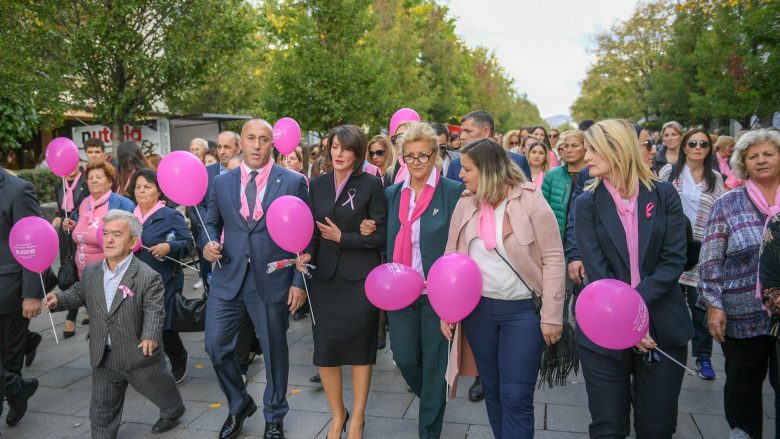 Haradinaj në ecjen vetëdijësuese kundër kancerit të gjirit