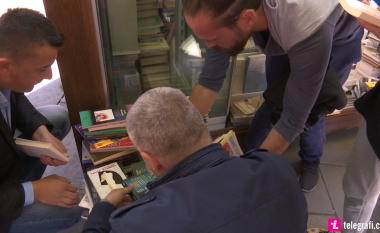 Flasin librashitësit e Prishtinës, Ahmeti u premtoi subvencion (Video)