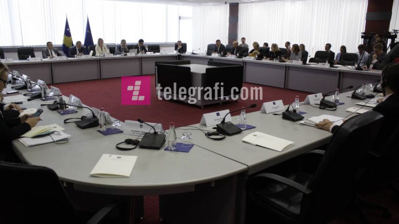 Kosova duhet të ketë prioritet absolut luftën kundër korrupsionit dhe krimit të organizuar