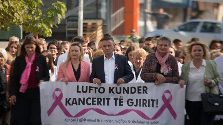 Jashari në mbështetje të viktimave të kancerit të gjirit