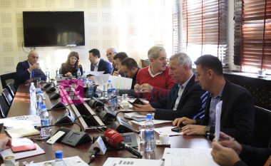 Shtyhet për të hënën mbledhja e Komisionit hetimor për rastin e dëbimit të turqve