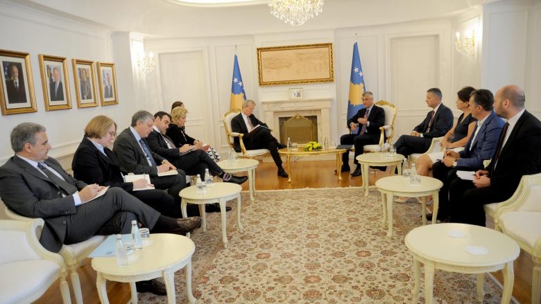 Thaçi takoi ambasadorët e Kuintit dhe shefen e Zyrës së BE-së, flasin për dialogun, FSK-në dhe anëtarësimin në INTERPOL