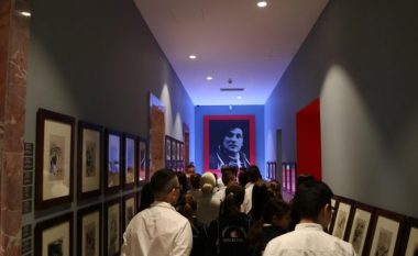 Veprat e Chagallit tërheqin shumë vizitorë në Tiranë