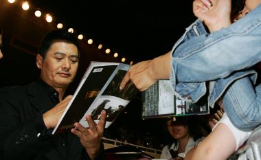 Chow Yun-fat, aktori i popullarizuar aziatik e dhuron pasurinë për bamirësi