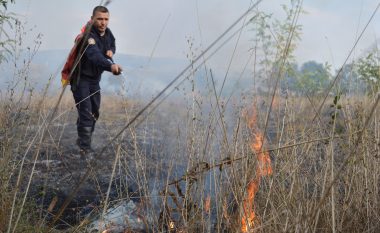 Disa zjarre fushore në Malishevë, apelohet për kujdes të shtuar
