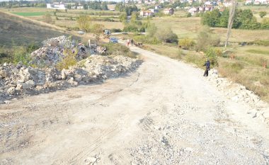 Filloi hapja dhe rregullimi i një rruge në Pagarushë