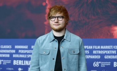 Ed Sheeran fiton 75,000 funte në ditë, pasi shifrat vjetore tregojnë se ia kaloi edhe Adeles duke fituar 27 milionë funte në vit