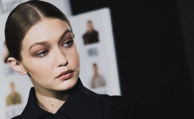 Gigi Hadid: Dua të pasme të mëdha