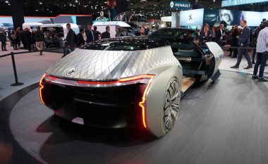 Koncepti ‘futuristik’ i Renault EZ-Ultimo (Video)