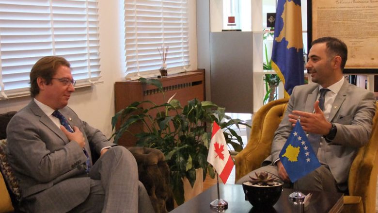 Investitorët kanadez interesohen për sektorin minieral të Kosovës