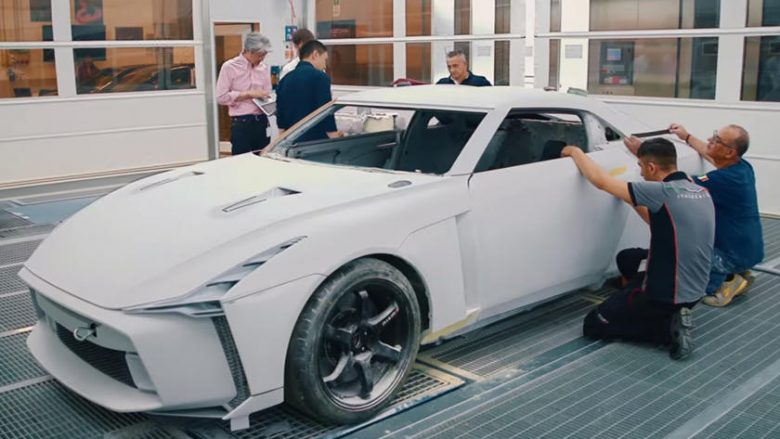 Nissan GT-R50 i rikrijuar tërësisht me punim dore (Video)