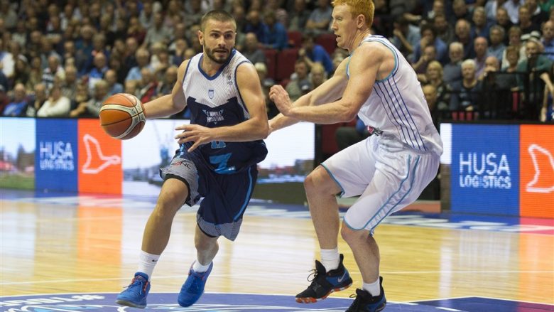 Sipas FIBA-s, Dardan Berisha në Top 10 transferimet e vitit
