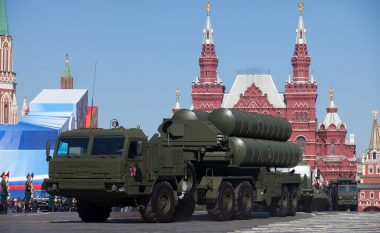 Rusia do t’ia dorëzojë Turqisë sistemin raketor S-400 deri në prill të vitit 2020