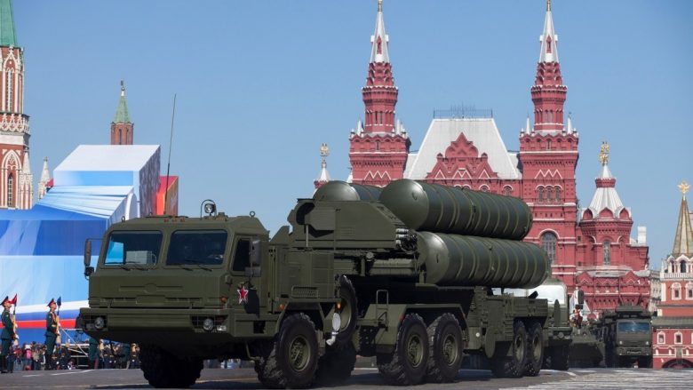 Rusia do t’ia dorëzojë Turqisë sistemin raketor S-400 deri në prill të vitit 2020