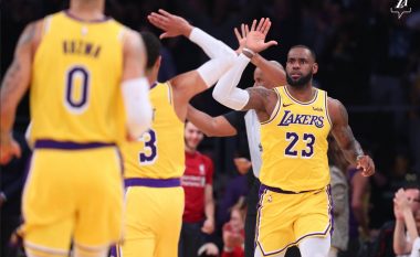 James shkëlqen me ‘Triple double’, Lakers marrin fitoren e dytë