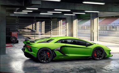Sistemi i fuqishëm i aerodinamikës e bën Lamborghini Aventador SVJ shumë më të shpejtë (Video)