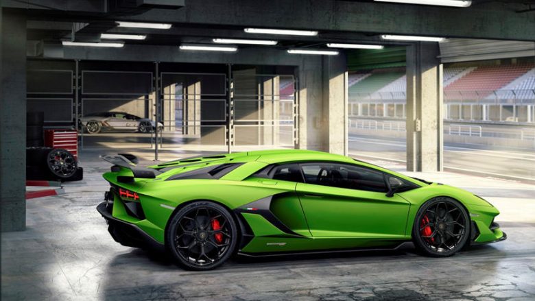 Sistemi i fuqishëm i aerodinamikës e bën Lamborghini Aventador SVJ shumë më të shpejtë (Video)