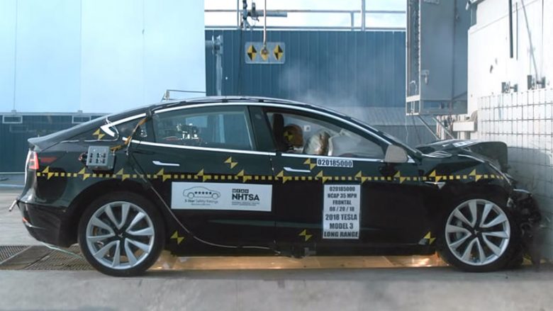 Tesla pretendon se Model 3 është makina më e sigurt në planet (Foto)