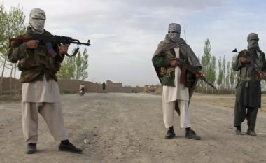 Humbin jetën 11 persona nga sulmi me bombë në Afganistan