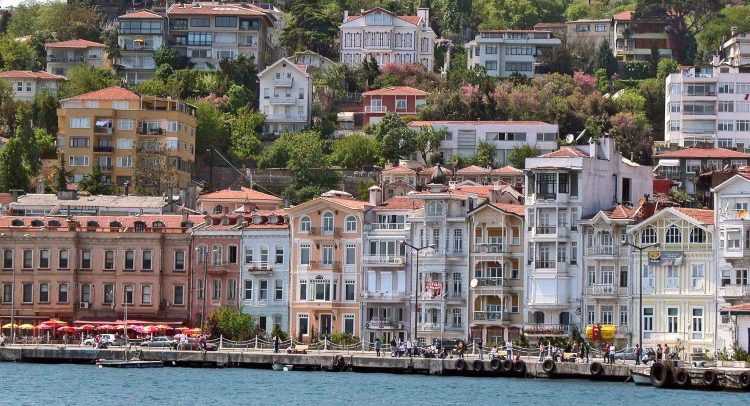 Arnavutkoy, lagja madhështore “shqiptare” e Stambollit