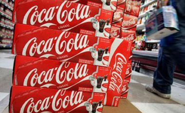 Coca-Cola e “zhduk” sheqerin nga pijet