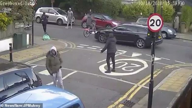 Një sulm tjetër i frikshëm në rrugët e Londrës, të dhënat tregojnë se kryeqyteti britanik po bëhet shumë i rrezikshëm (Foto/Video)
