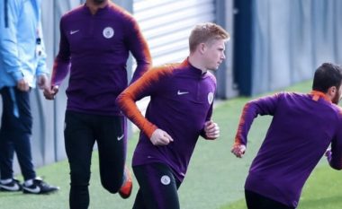 De Bruyne rikthehet në stërvitje pas lëndimit të rëndë, synon të luajë në derbi ndaj Unitedit  