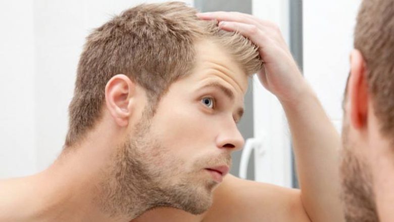 Humbje e përkohshme e flokëve? Shkaqet dhe shërimi