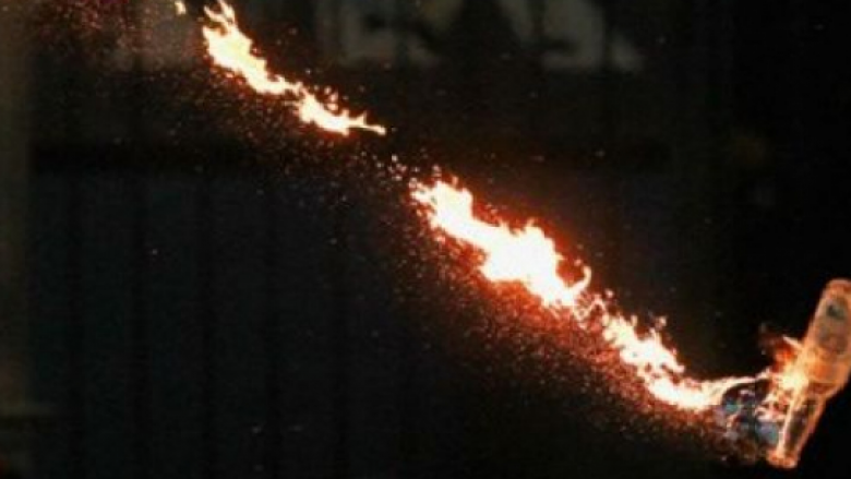 Sulmohet me koktej molotovi shtëpia e një shqiptari në veri të Mitrovicës