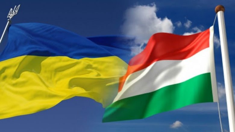 Ambasadori hungarez në Ukrainë shpallet “persona non grata”