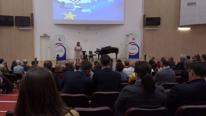 Ambasada e Kroacisë në Kosovë shënoi 5-vjetorin e integrimit të Kroacisë në BE