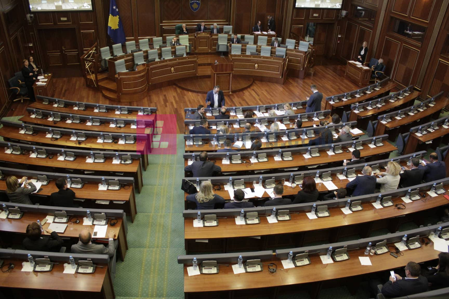 Deputetë në Kuvend e të akuzuar në gjykatë