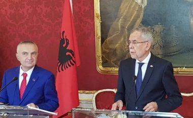 Presidenti austriak mbështet liberalizimin e vizave për Kosovën