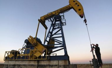 Arabia Suadite kërcënon me zvogëlim të prodhimit të naftës