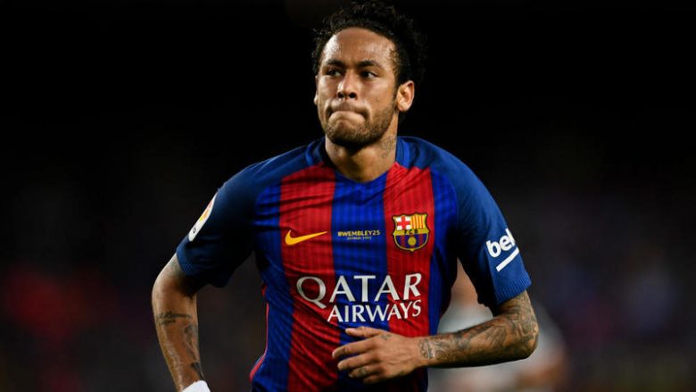 Barcelona mohon spekulimet për Neymarin