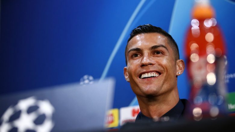 Ronaldo refuzon të krahasoj Realin me Juven