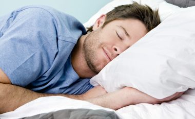 Tri arsye shkencore se përse nuk duhet t’ zgjoheni në 5:00 çdo ditë
