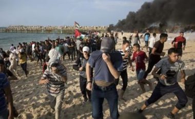Ushtarët izraelitë plagosën 32 palestinezë, gjatë protestave në Rripin e Gazës